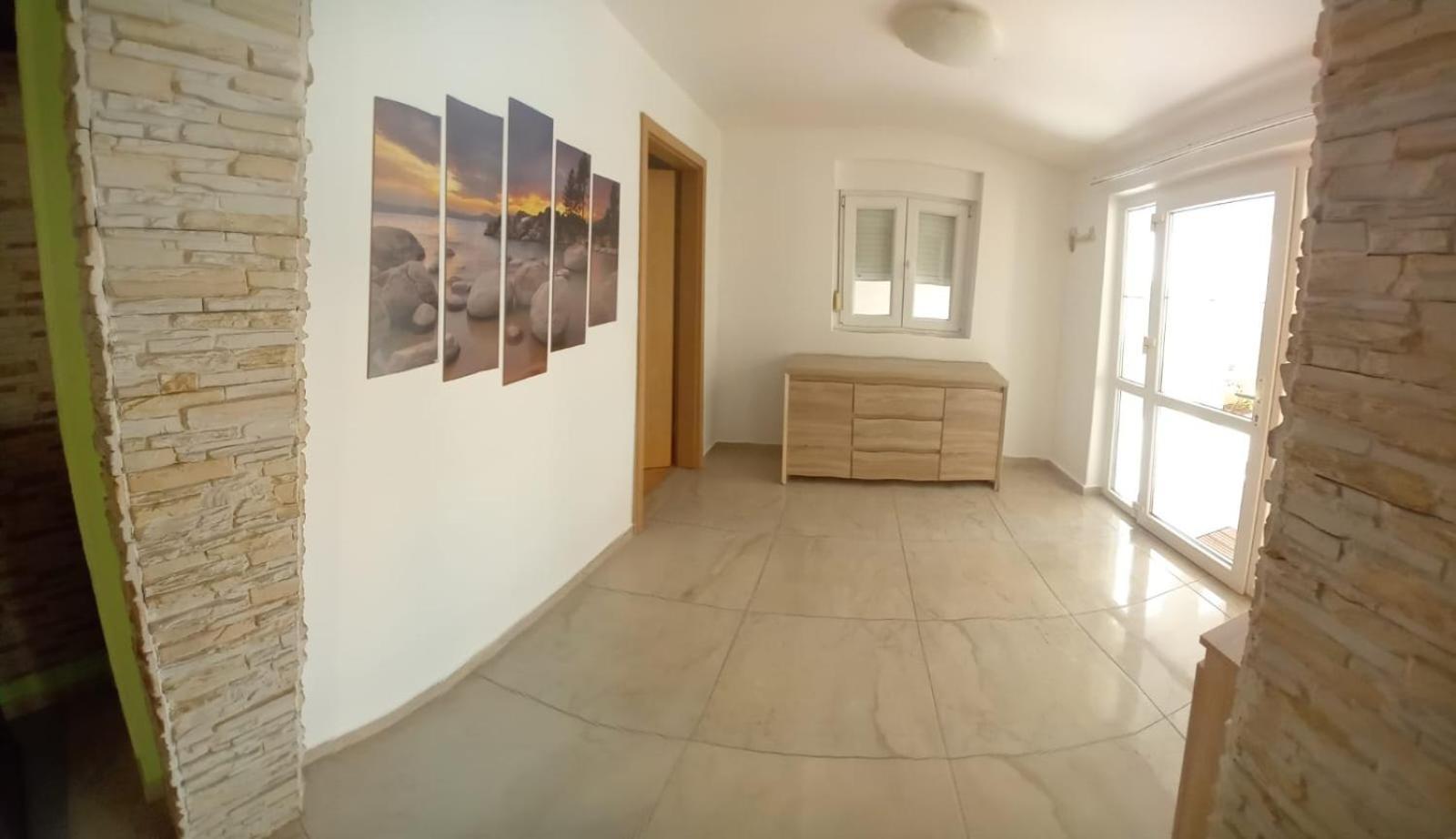 Apartman Naomi 비빈제 외부 사진